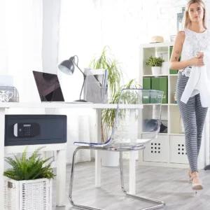 5052847107898.PT04 1100x