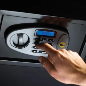 YLS/200/DB2 Security Laptop Safe Locker, Digital - Pin Access, Black 7 YLS200DB2 07